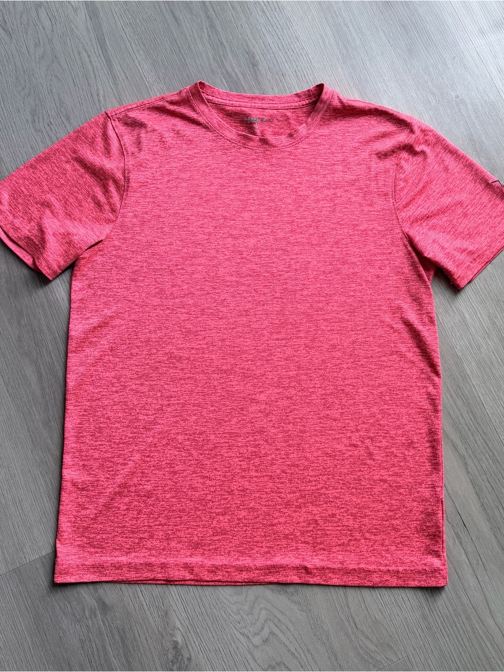 Lot of 3 - Under Armour (2) & Old Navy (1) Shirts - Boys (XL) - Picture 4 of 4